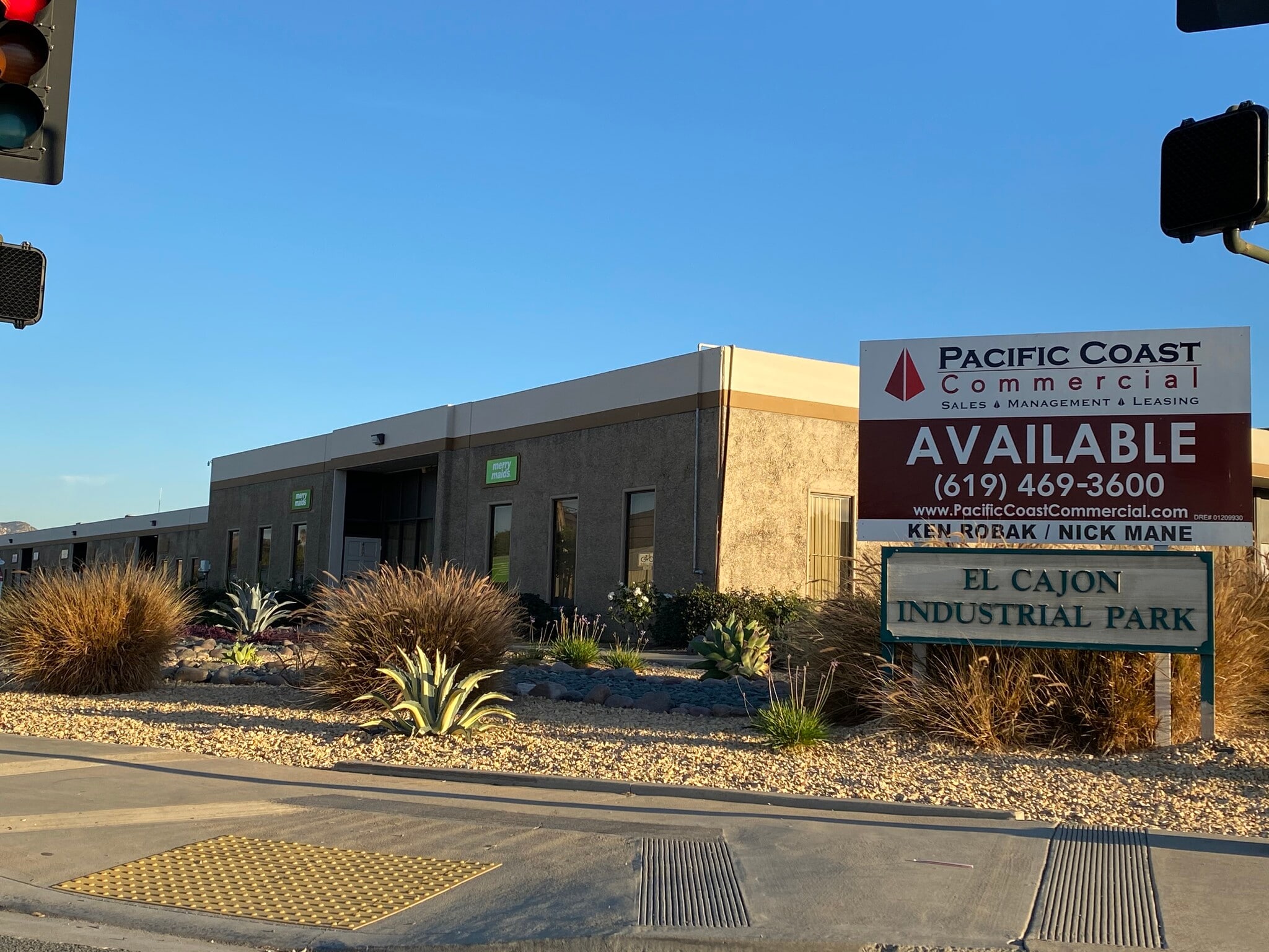 409-493 Vernon Way, El Cajon, CA for lease Building Photo- Image 1 of 5