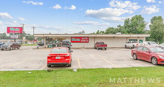 O'Reilly Auto Parts - Parc de stationnement couvert