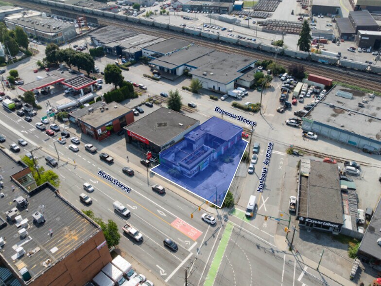 1419 Main St, North Vancouver, BC à vendre - Photo du bâtiment - Image 2 de 8