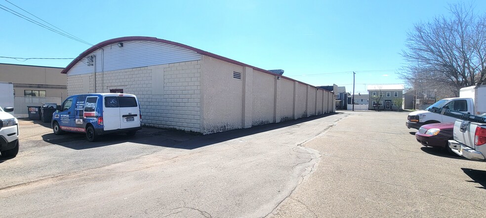 219 East St, Bloomsburg, PA à vendre - Photo du bâtiment - Image 3 de 5