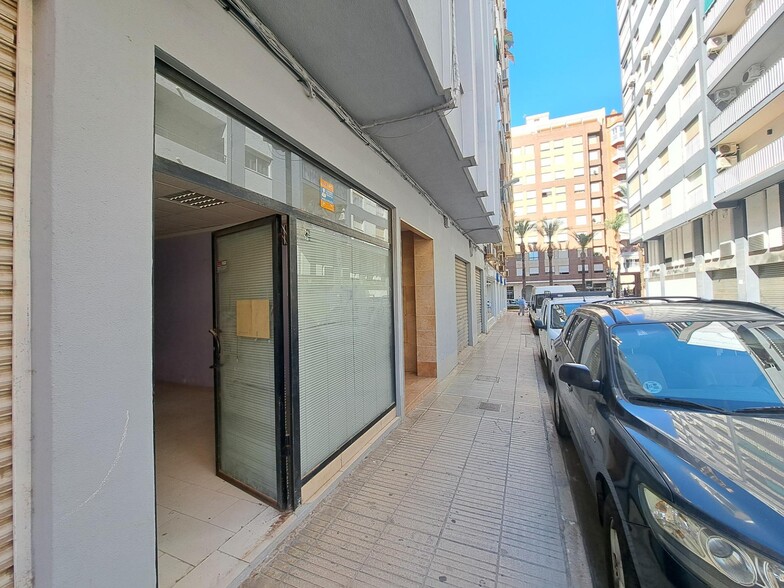 Carrer de Alzira, 4, Cullera, Valencia for sale - Building Photo - Image 2 of 11