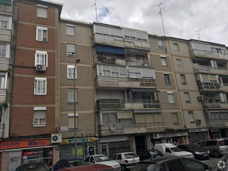 Calle Parque Vosa, 15, Móstoles, Madrid for lease - Building Photo - Image 2 of 3