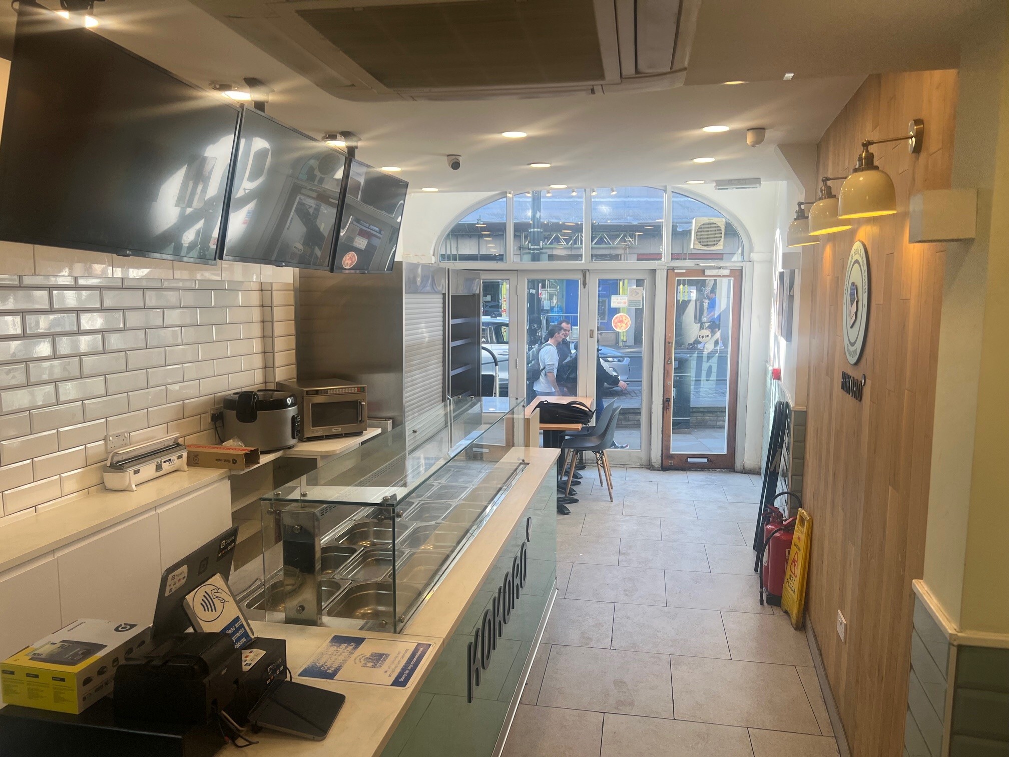 32 The Quadrant, Richmond for lease Interior Photo- Image 1 of 2