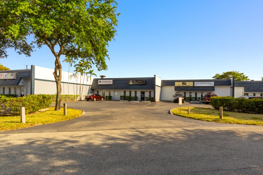 101 S Congress Ave, Delray Beach, FL à louer - Photo du bâtiment - Image 3 de 11