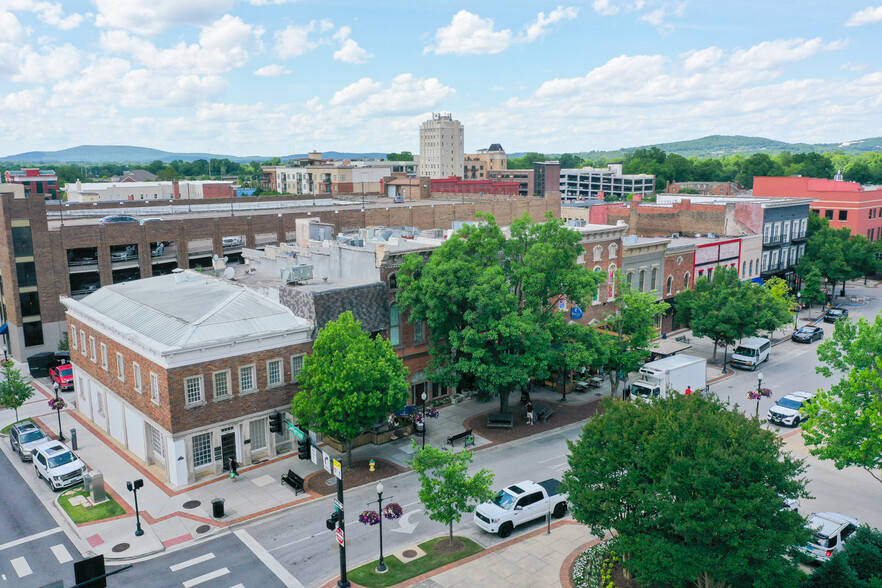 101 North Side Sq, Huntsville, AL for lease - Aerial - Image 1 of 26