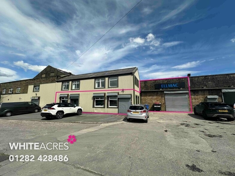 Coal Clough Ln, Burnley for lease - Primary Photo - Image 1 of 1