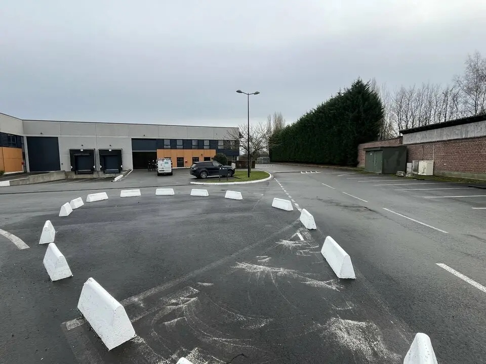 Flex in Saint-André-lez-Lille for lease Building Photo- Image 1 of 12