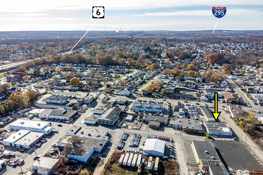 8-14 Dyerville Ave, Johnston, RI à louer - Aérien - Image 3 de 12