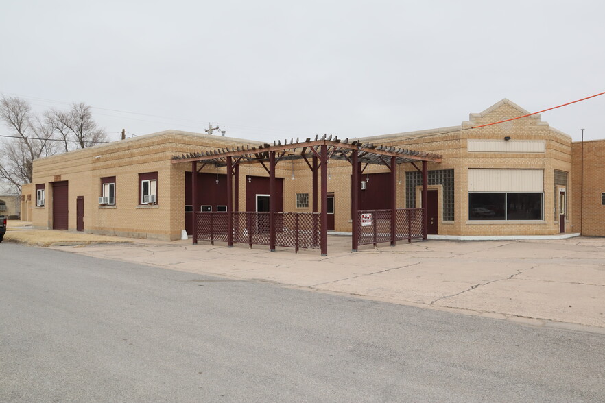 144 W Carthage St, Meade, KS for sale - Primary Photo - Image 1 of 1