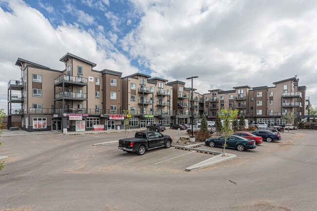 Plus de détails pour 12847 50 St NW, Edmonton, AB - Commerce de détail à louer