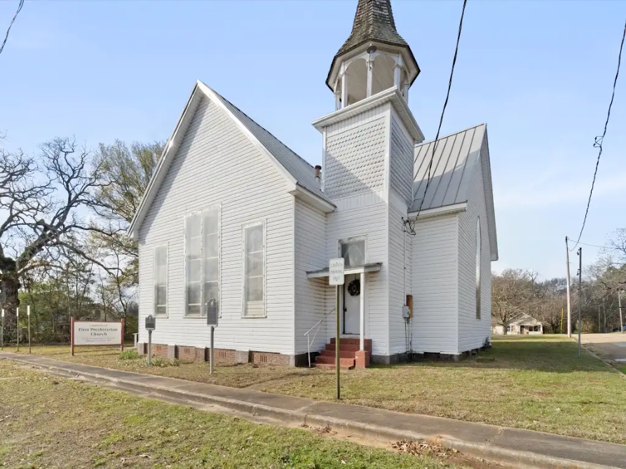 307 Broadnax St, Daingerfield, TX for sale Primary Photo- Image 1 of 20