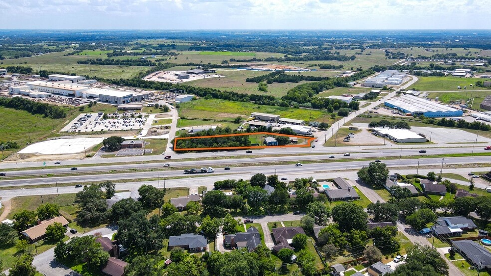 1083 U.S. 290, Brenham, TX à vendre - Photo principale - Image 1 de 11