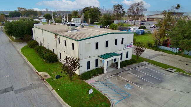 Plus de détails pour 151 E Lathrop Ave, Savannah, GA - Industriel à louer