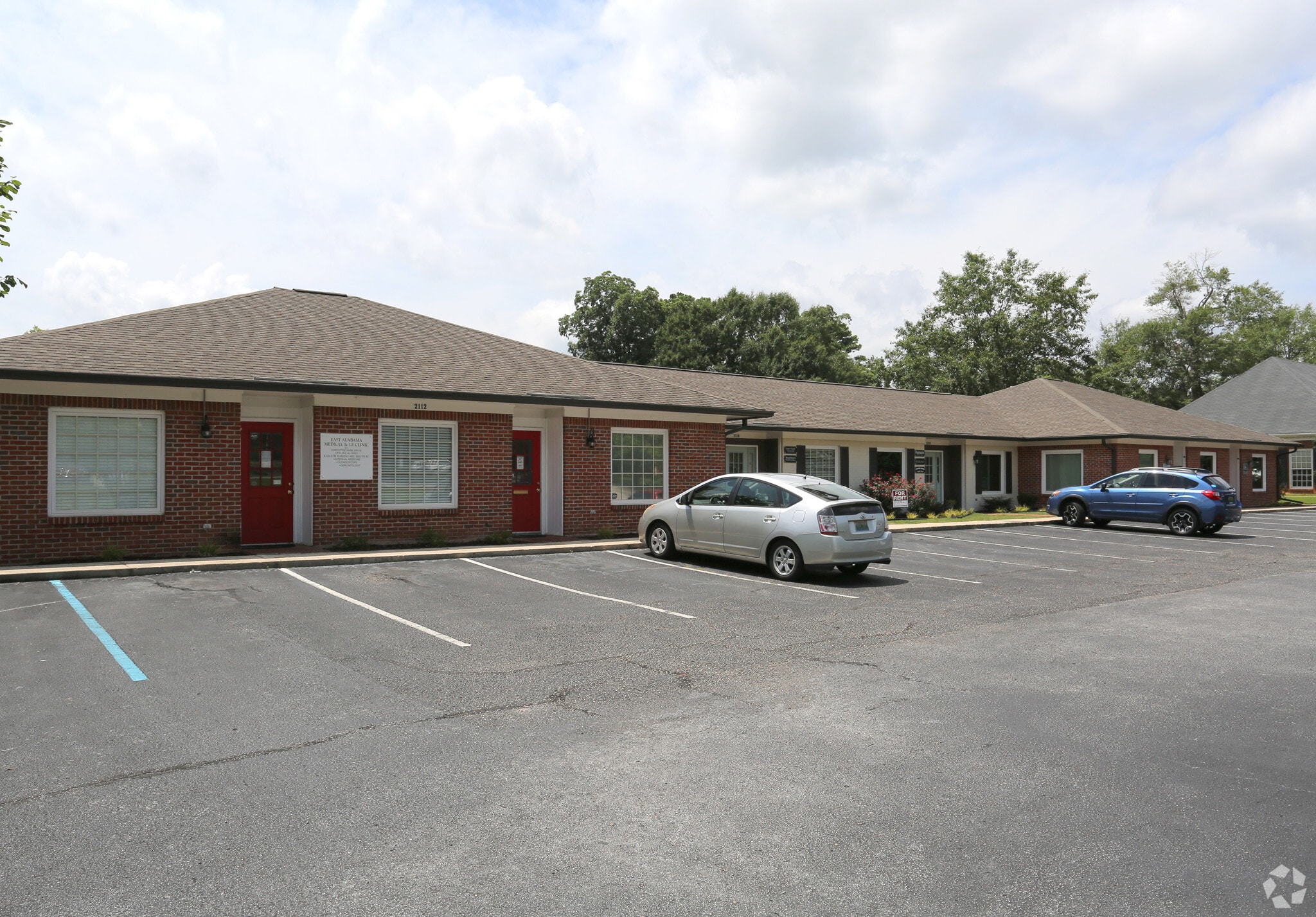 2104-2112 Executive Park Dr, Opelika, AL for lease Primary Photo- Image 1 of 16