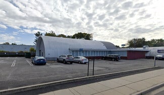 Plus de détails pour 165 Woodfield Rd, West Hempstead, NY - Industriel à louer
