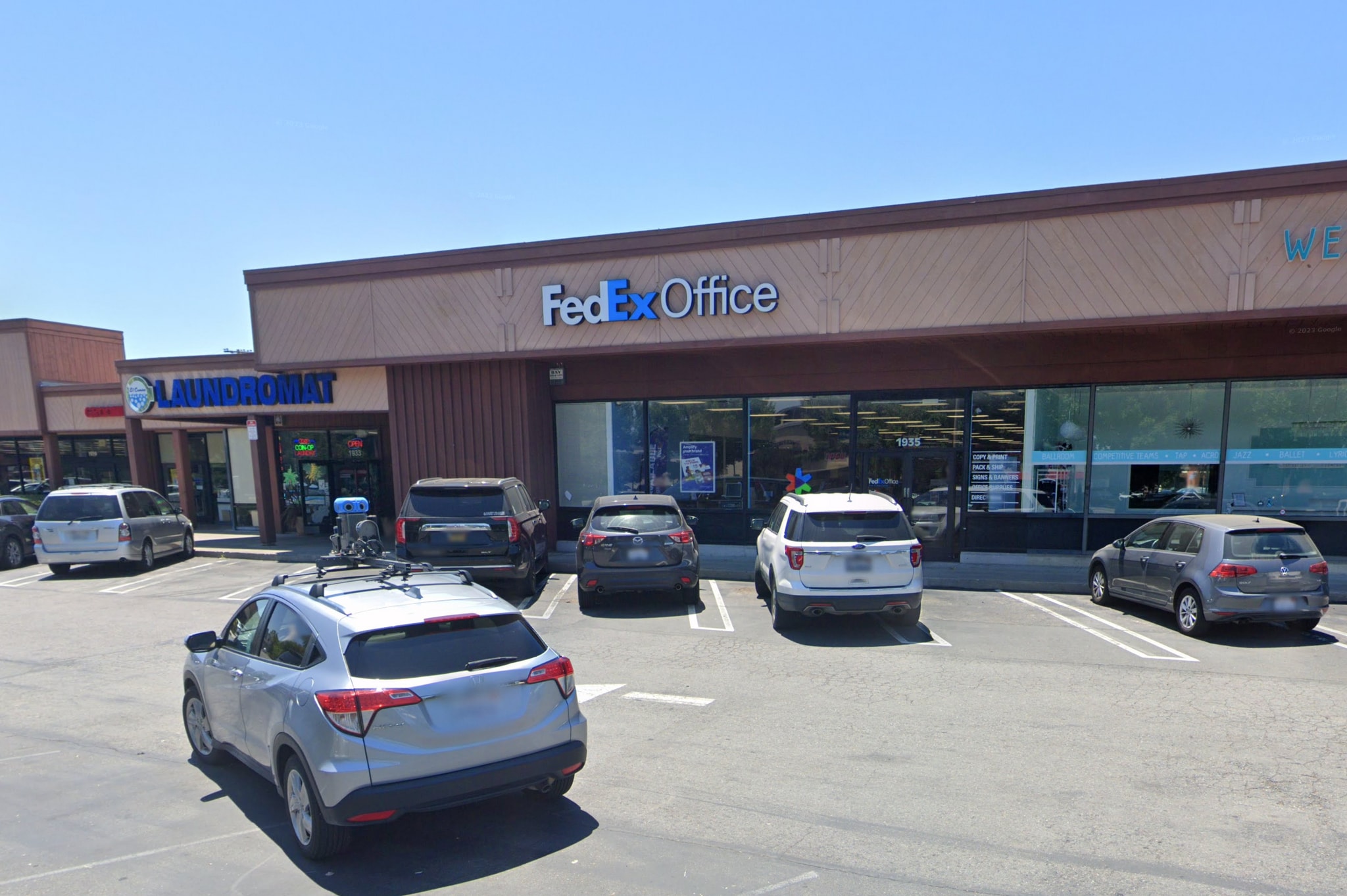 1911-1949 W El Camino Real, Mountain View, CA for lease Building Photo- Image 1 of 4
