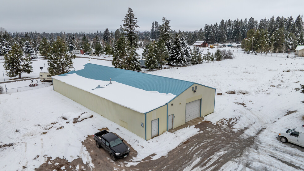 3585 Highway 40, Columbia Falls, MT à vendre - Photo du b timent - Image 1 de 16