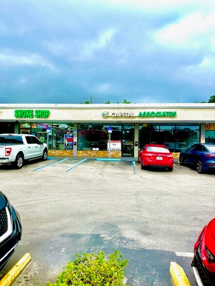 300 E Oakland Park Blvd, Fort Lauderdale, FL à louer - Photo du bâtiment - Image 2 de 8