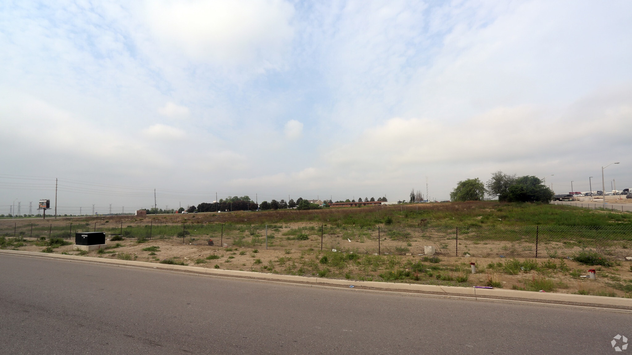 55 New Huntington Rd, Vaughan, ON à vendre Photo principale- Image 1 de 1