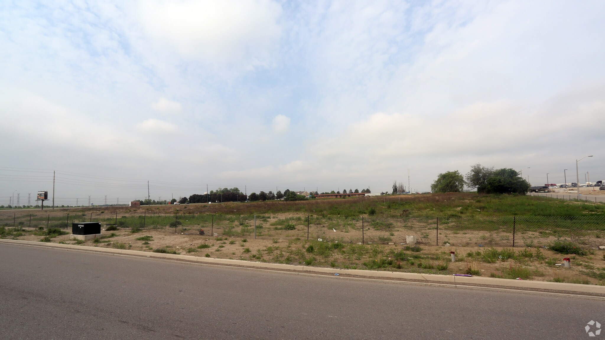 55 New Huntington Rd, Vaughan, ON for sale Primary Photo- Image 1 of 1