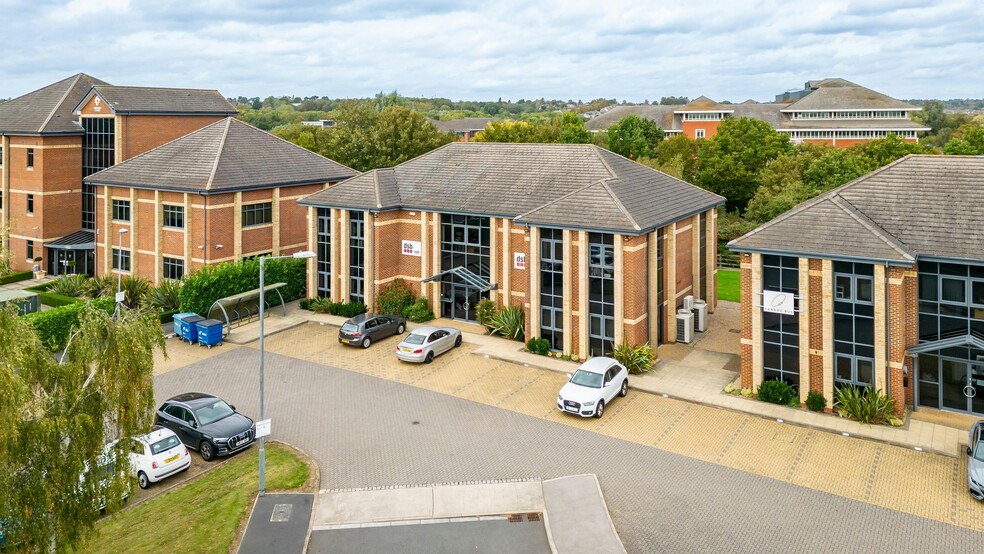 3 Queensbridge, Northampton à louer - Photo du bâtiment - Image 2 de 10