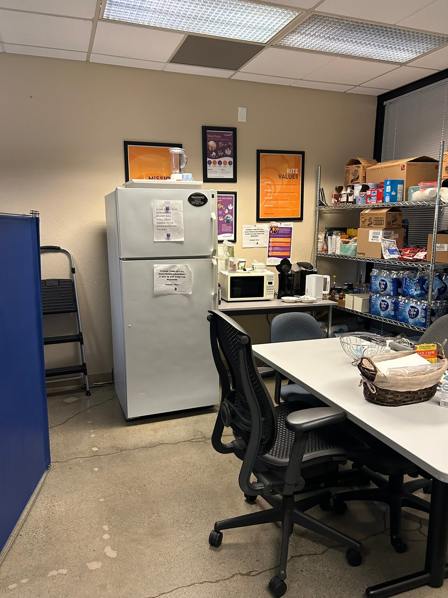 111 Review Way, Hayward, CA à louer Photo intérieure- Image 1 de 10