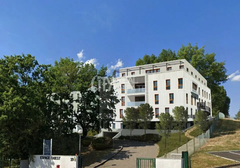 Office in Dardilly for sale - Building Photo - Image 2 of 12