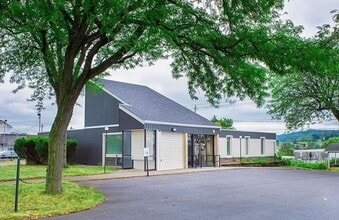 1130 Union Blvd, Allentown, PA for lease Interior Photo- Image 1 of 5