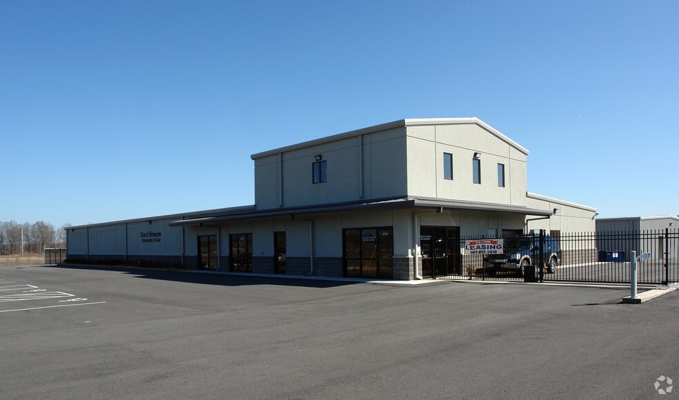 8700-8712 Counts Massie Rd, Maumelle, AR for lease - Building Photo - Image 1 of 23
