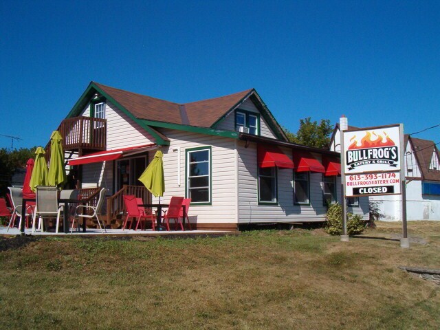 2 Wellington St W, Bloomfield, ON à vendre - Photo principale - Image 1 de 1