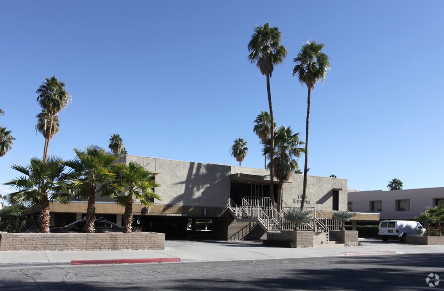 140 N Luring Dr, Palm Springs, CA à louer - Photo du bâtiment - Image 2 de 15