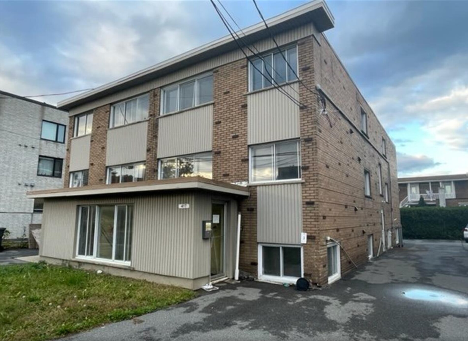 417 Rue Cartier, Longueuil, QC à vendre Photo principale- Image 1 de 1