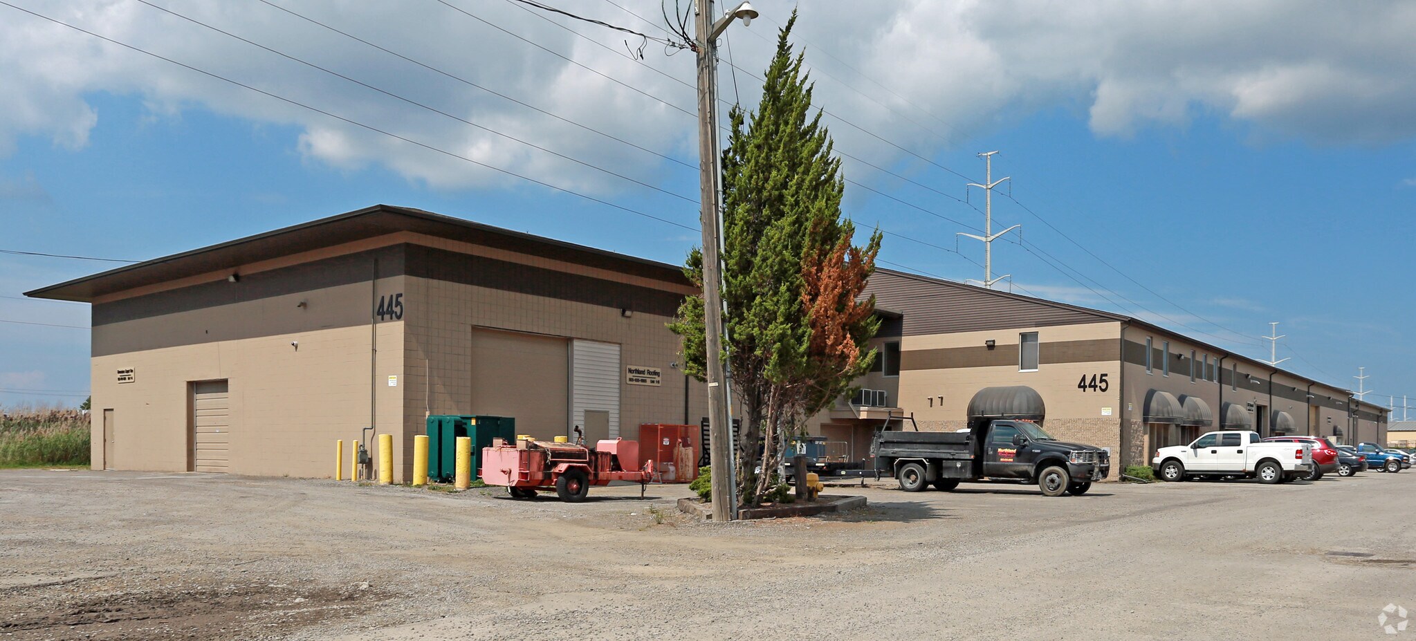 445 Eastchester Ave E, St Catharines, ON à vendre Photo principale- Image 1 de 1