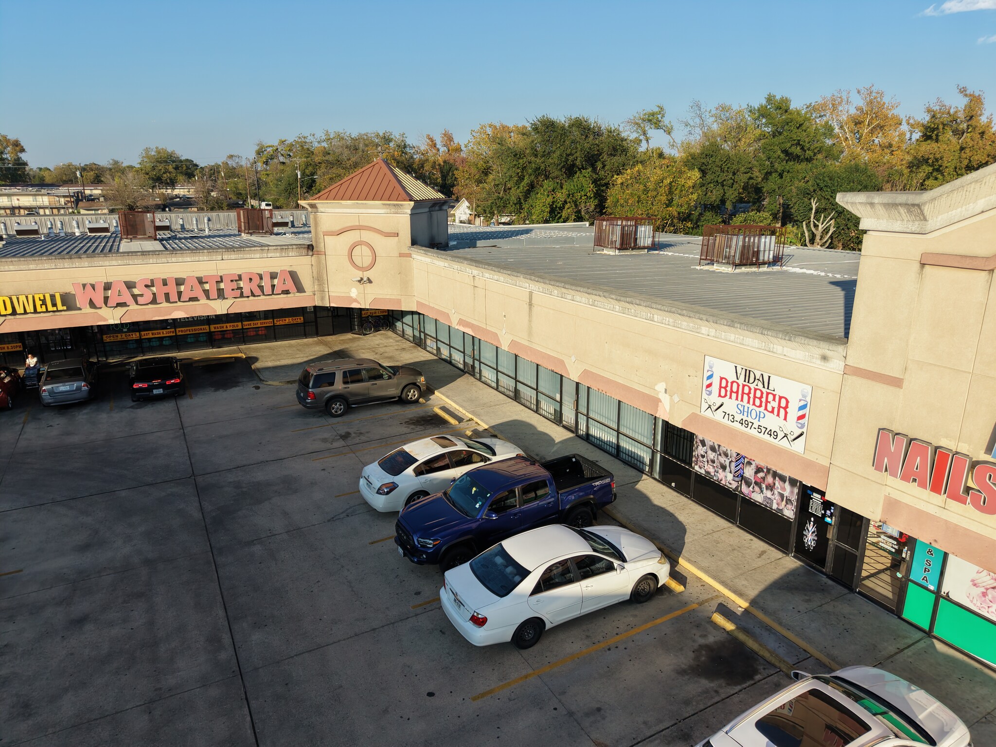 239 W Tidwell Rd, Houston, TX for lease Building Photo- Image 1 of 14