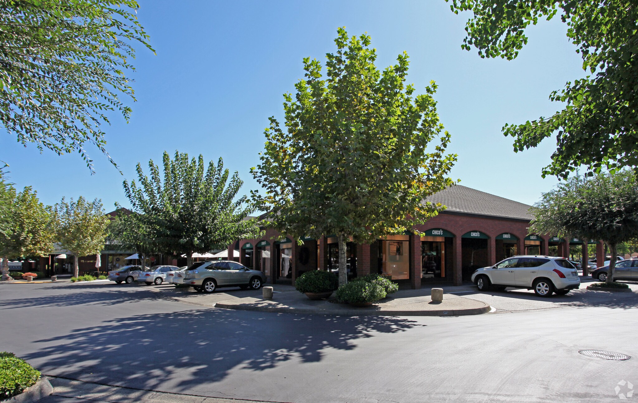 500-580 Pavilions Ln, Sacramento, CA for lease Primary Photo- Image 1 of 9