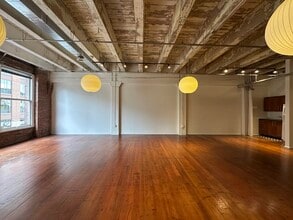 321 3rd Ave S, Seattle, WA for lease Building Photo- Image 2 of 6