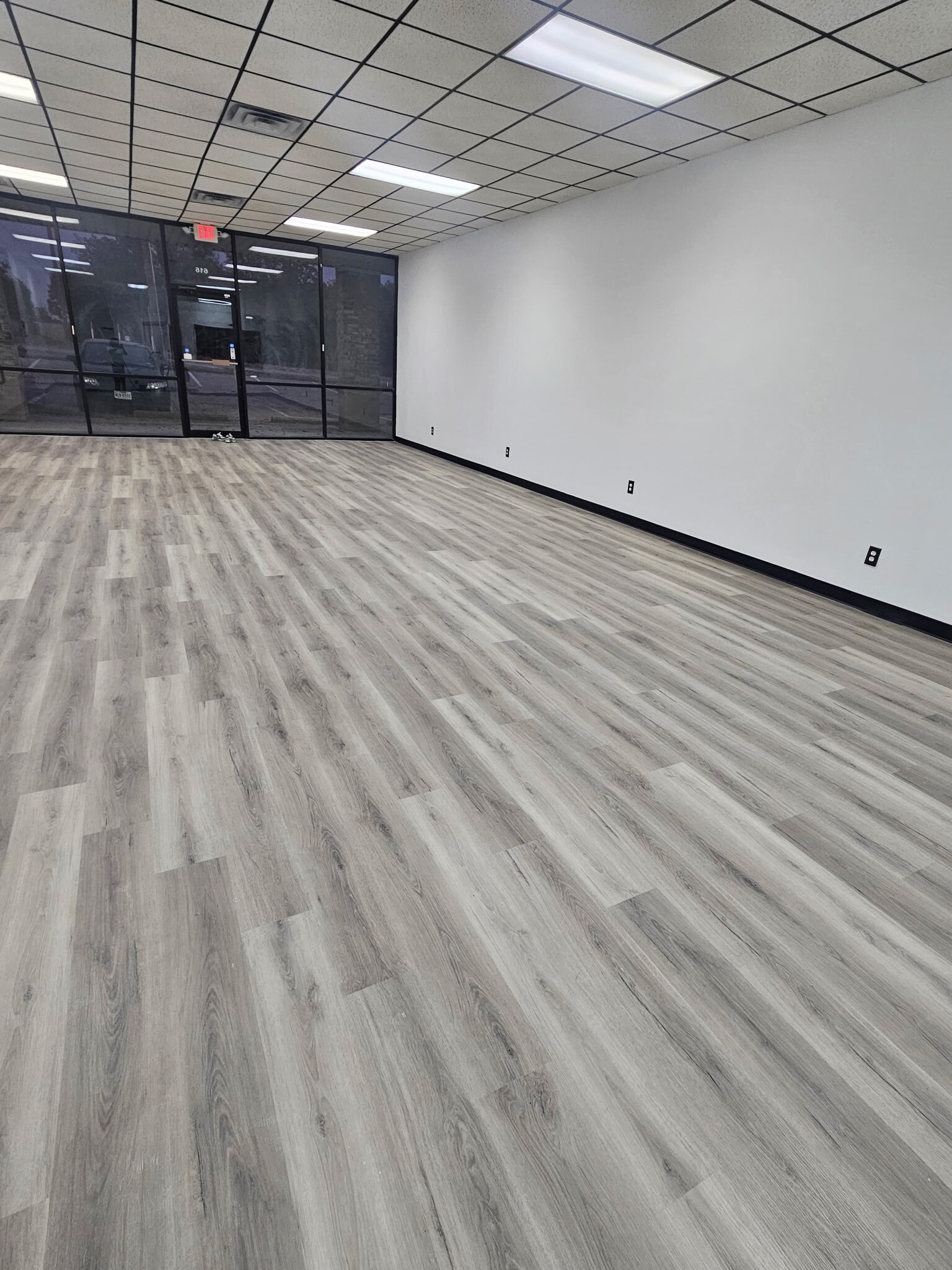 620 Fall Creek Hwy, Granbury, TX for lease Interior Photo- Image 1 of 19