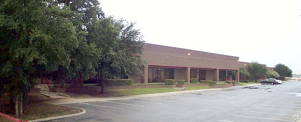 2010-2044 N State Highway 360, Grand Prairie, TX for lease - Other - Image 2 of 9