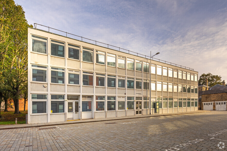 Grantham St, Lincoln à vendre - Photo du bâtiment - Image 2 de 2