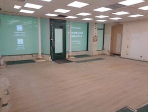 31 Market Pl, Barnard Castle for sale Interior Photo- Image 1 of 2