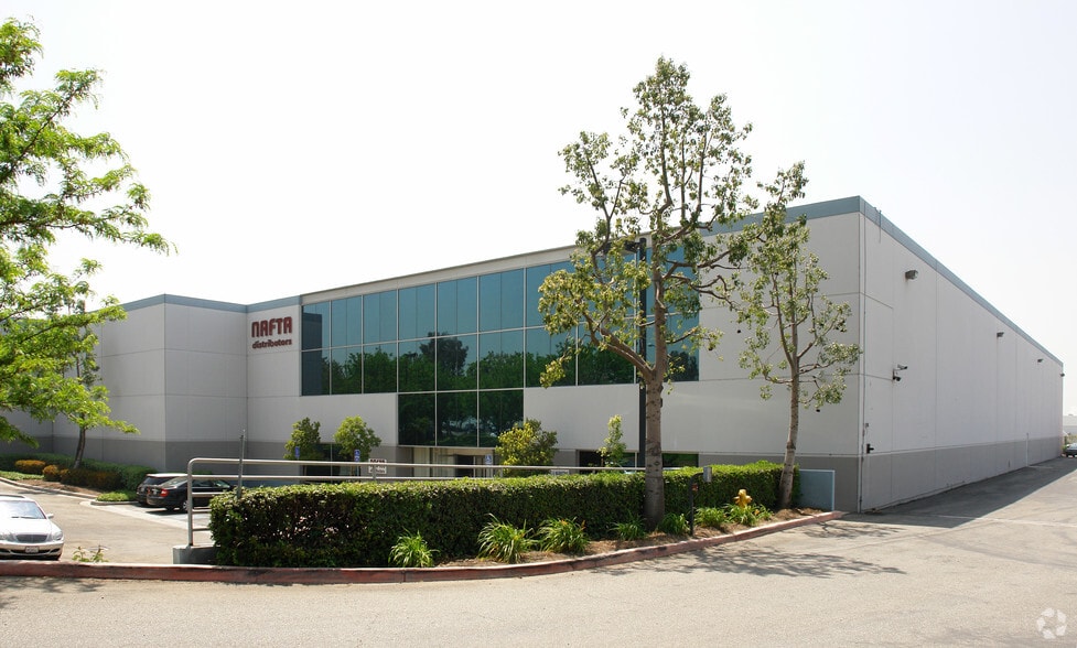 5120-5130 Santa Ana St, Ontario, CA for lease - Building Photo - Image 3 of 7