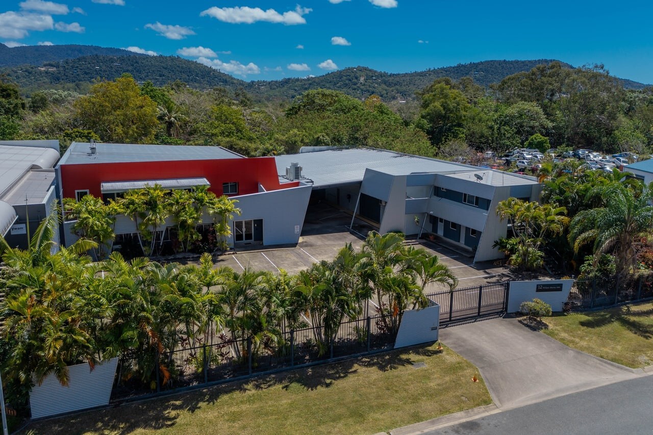 12 William Murray Drive, Cannonvale QLD portfolio of 2 properties for sale on LoopNet.ca Building Photo- Image 1 of 19