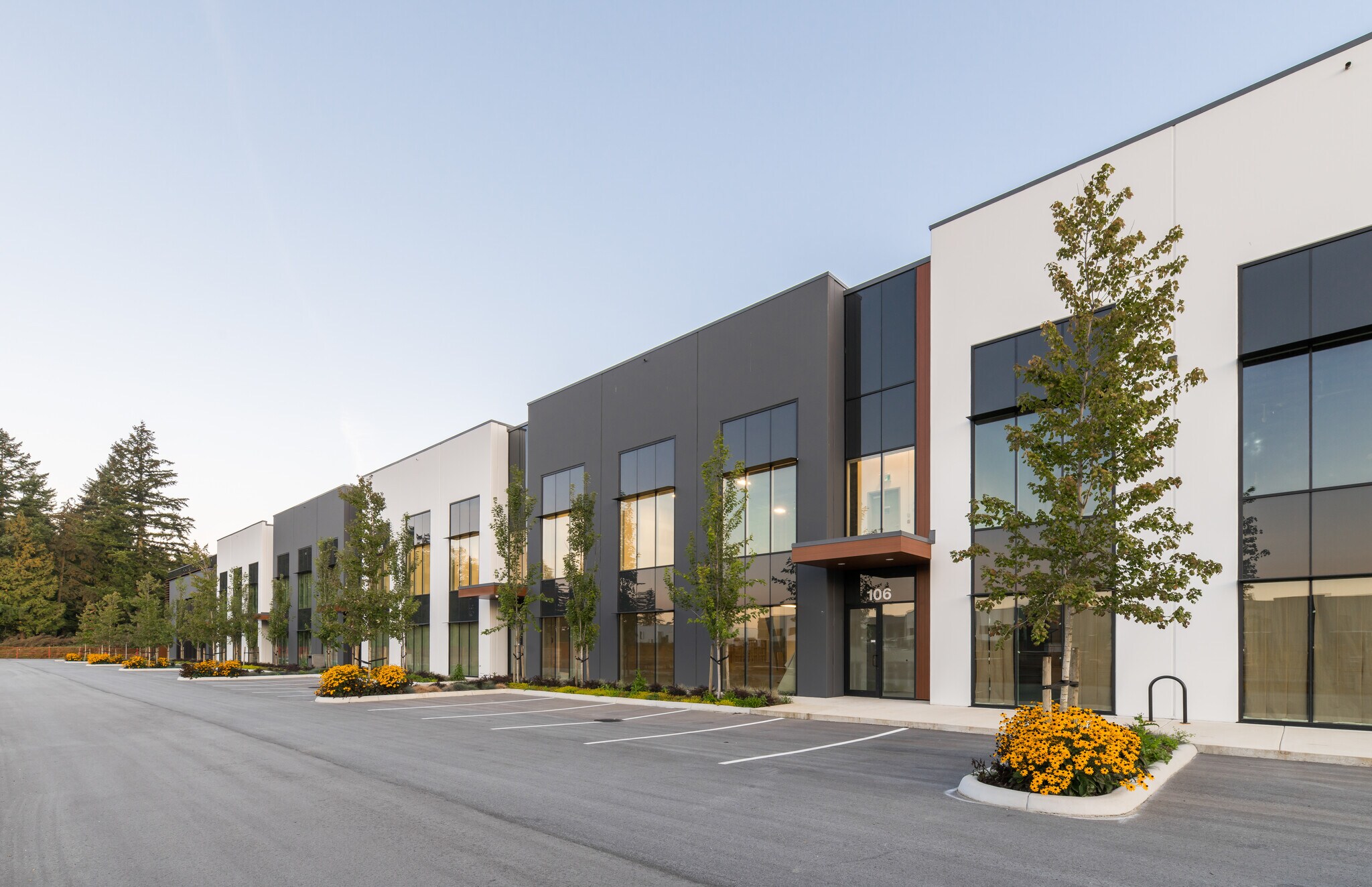 19298 36 Av, Surrey, BC à vendre Photo du bâtiment- Image 1 de 1