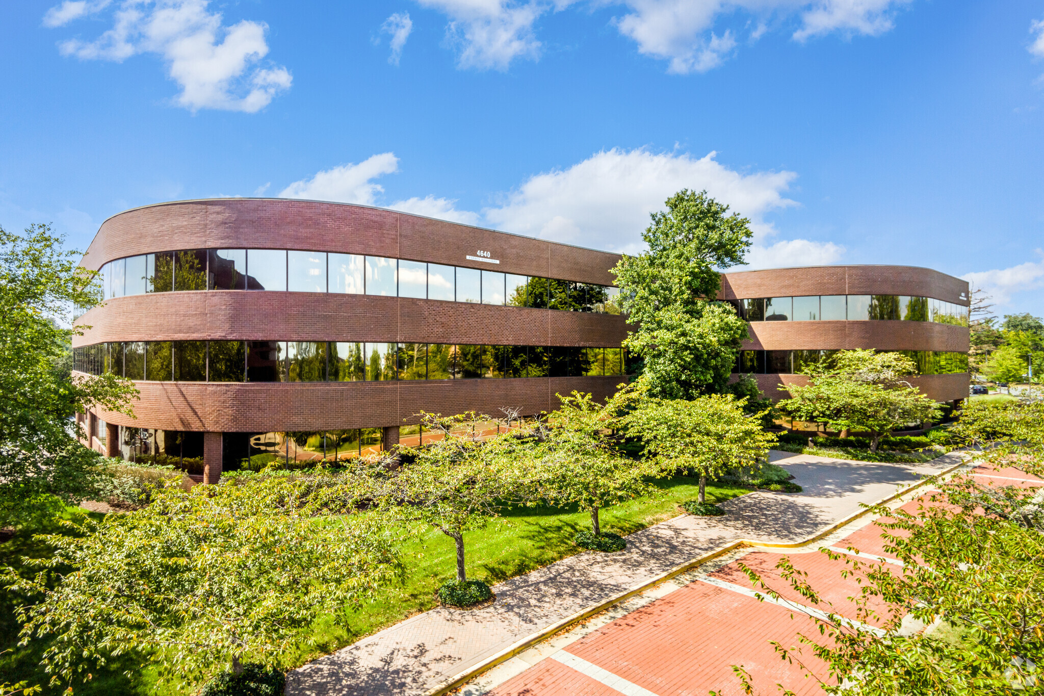 4640 Forbes Blvd, Lanham, MD à louer Photo du bâtiment- Image 1 de 18