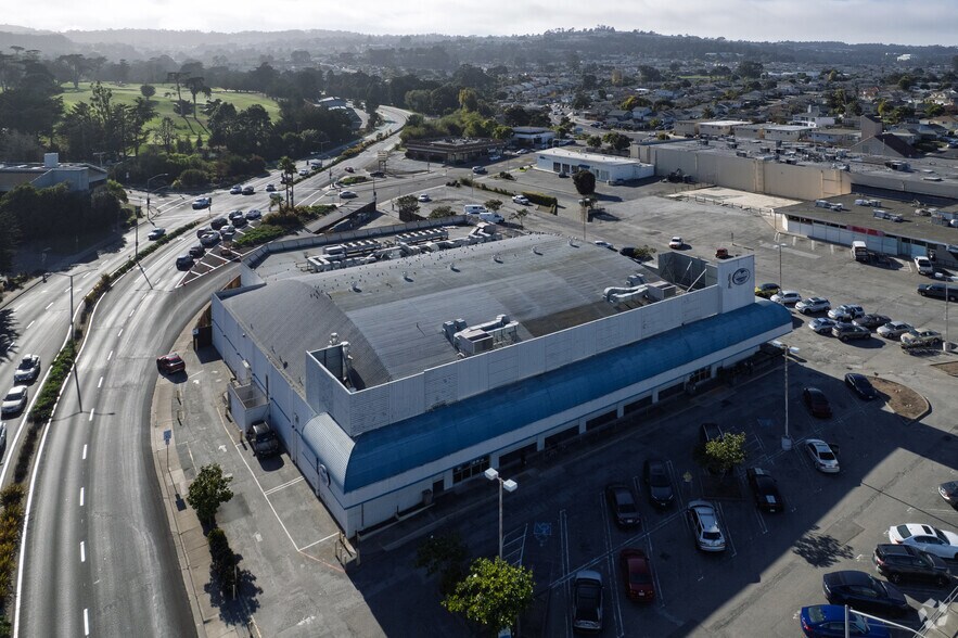 1015 El Camino Real, South San Francisco, CA à vendre - Aérien - Image 3 de 3