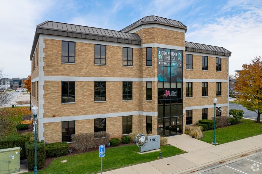 300 Nibco Pky, Elkhart, IN for lease - Primary Photo - Image 1 of 9