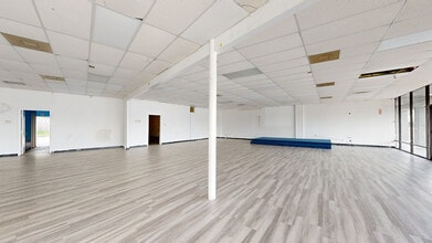 14829 Bellaire Blvd, Houston, TX for lease Matterport 3D Scan- Image 1 of 9