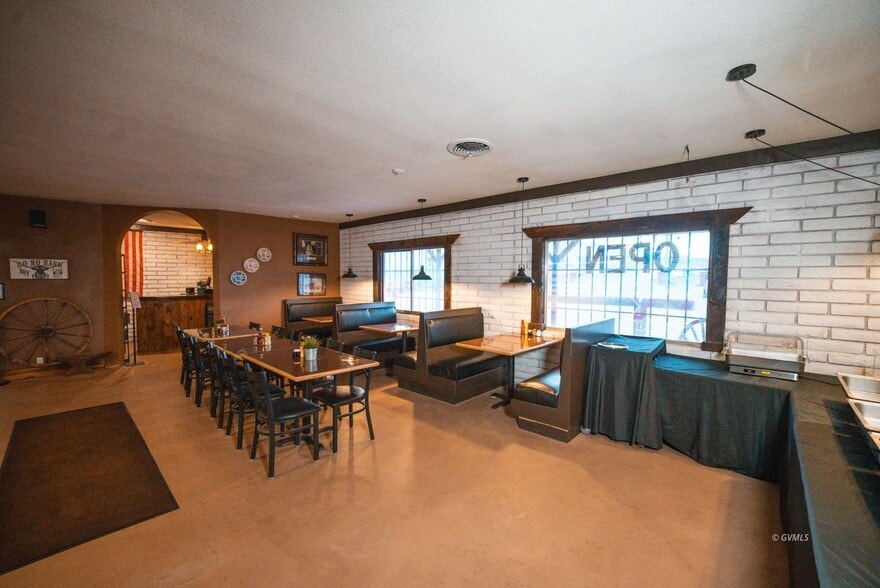 4369 S US Highway 191, Safford, AZ for sale - Interior Photo - Image 3 of 30