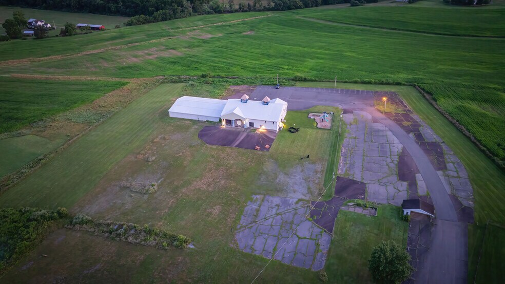 1459 Bloom Rd, Danville, PA à vendre - Photo principale - Image 1 de 8