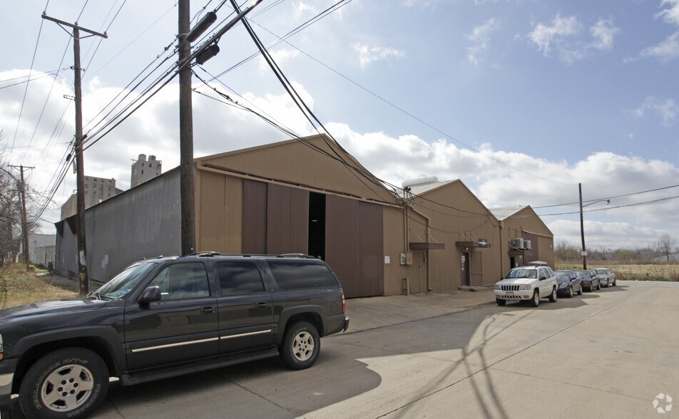 315 W Ripy St, Fort Worth, TX à vendre - Photo du bâtiment - Image 3 de 3